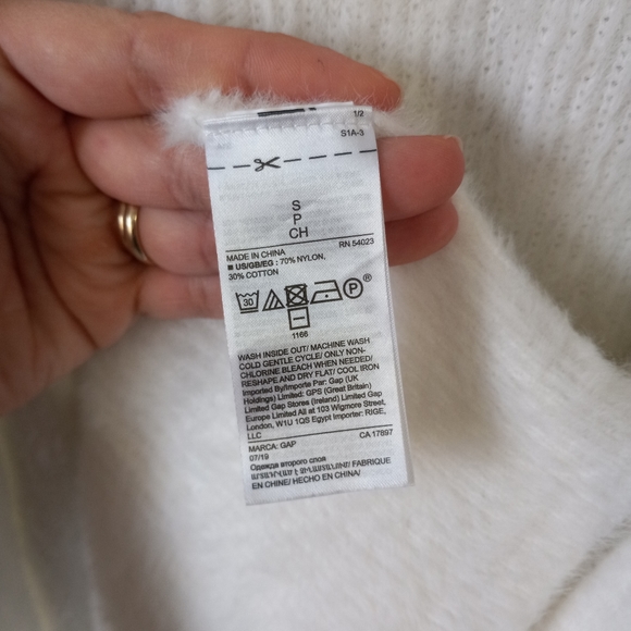 SOLD GAP | small fuzzy duster cardigan - Picture 8 of 8